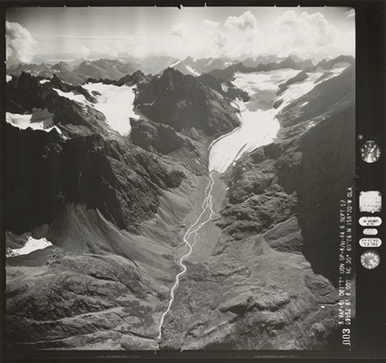 File: 'nsidc_glacierPhotos_USN_1957_003'